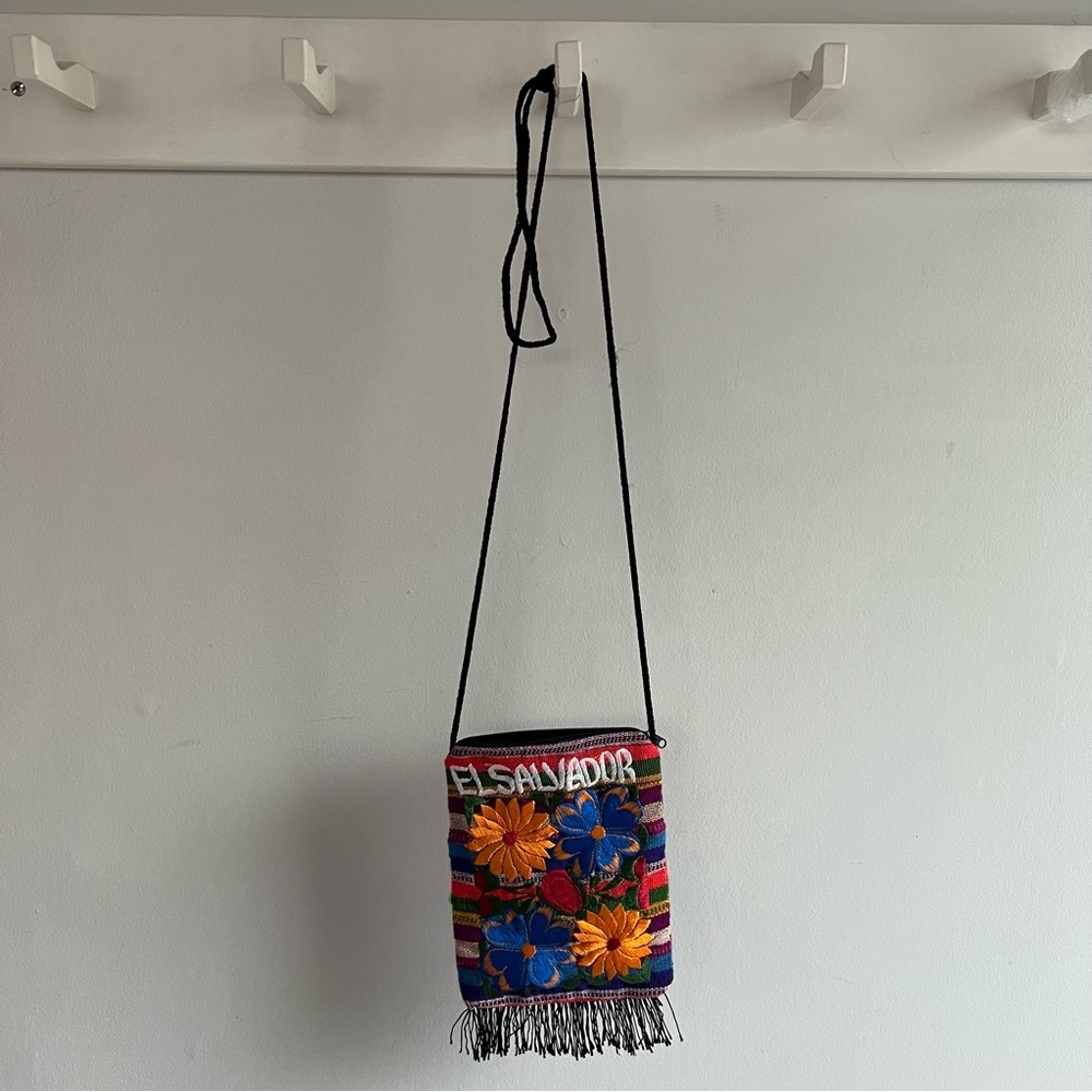 El Salvador Embroidered Floral Crossbody Bag - Multicolor - Picture 6 of 6